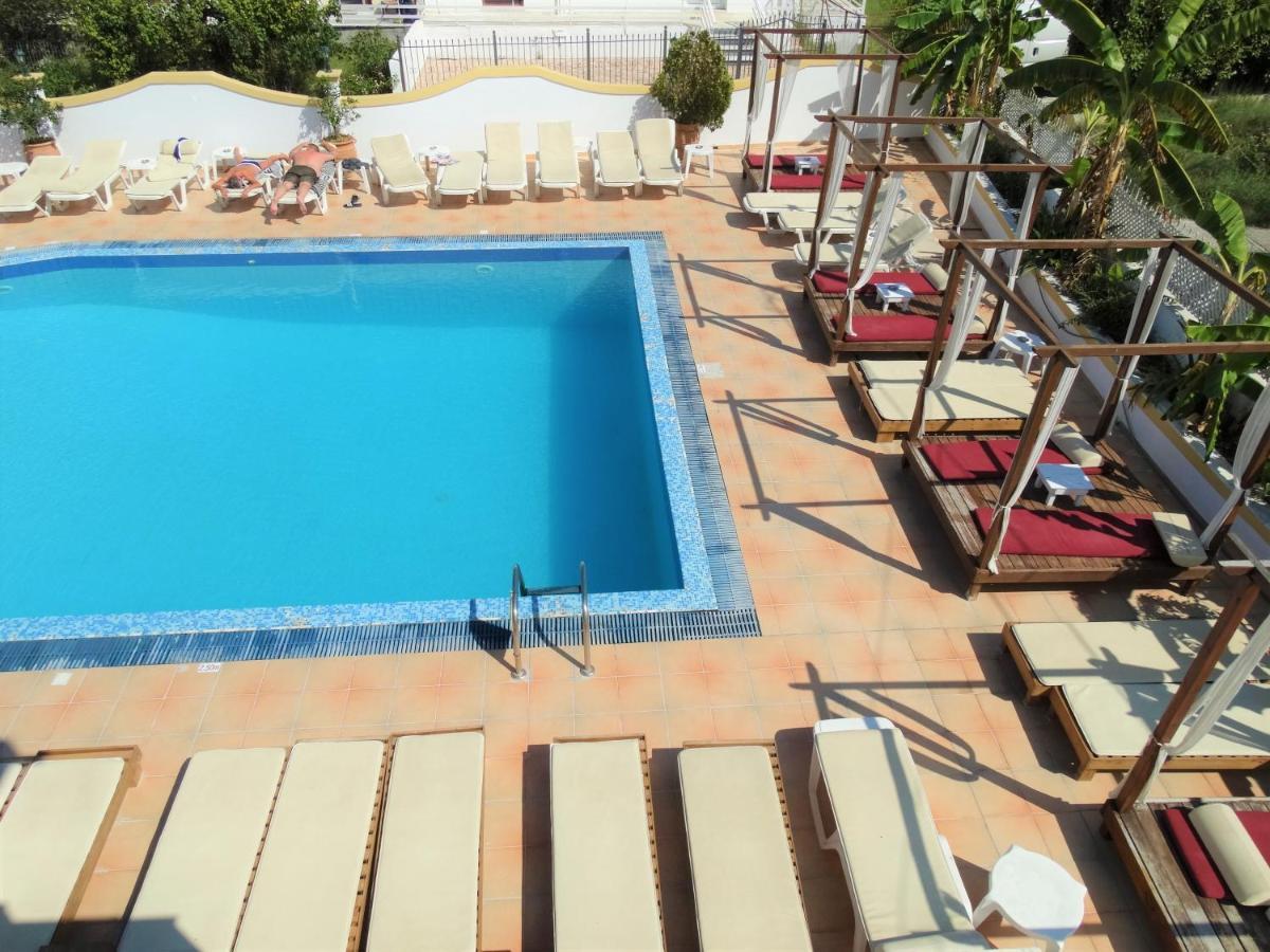 Oasis Beach Club Kavos Exterior photo