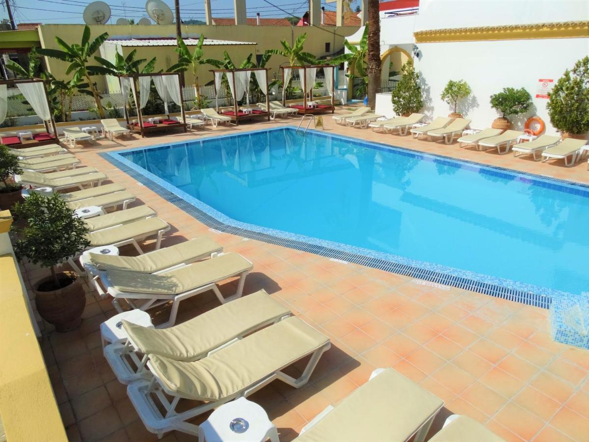Oasis Beach Club Kavos Exterior photo